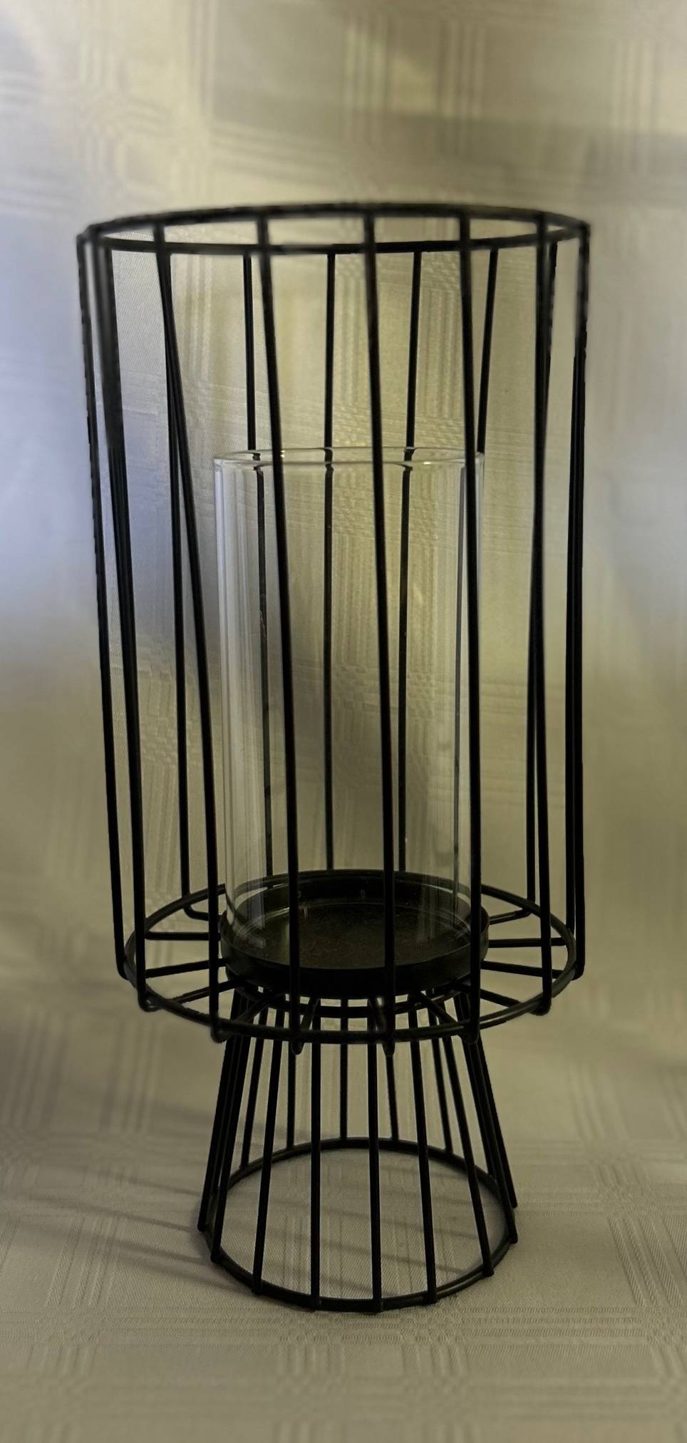 Round Black Metal Frame footed Candle holder 
