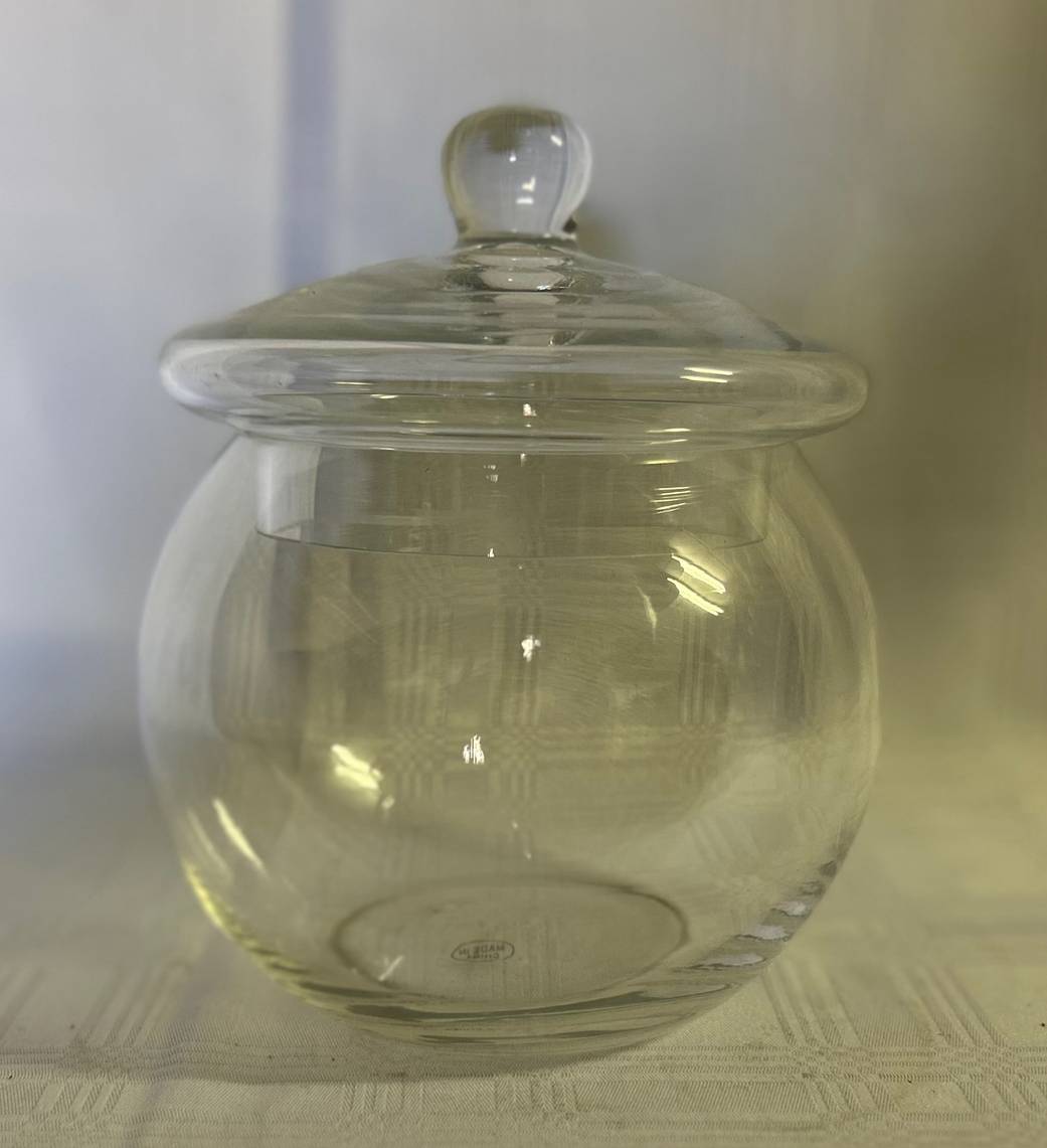Round Fish Bowl with Lid