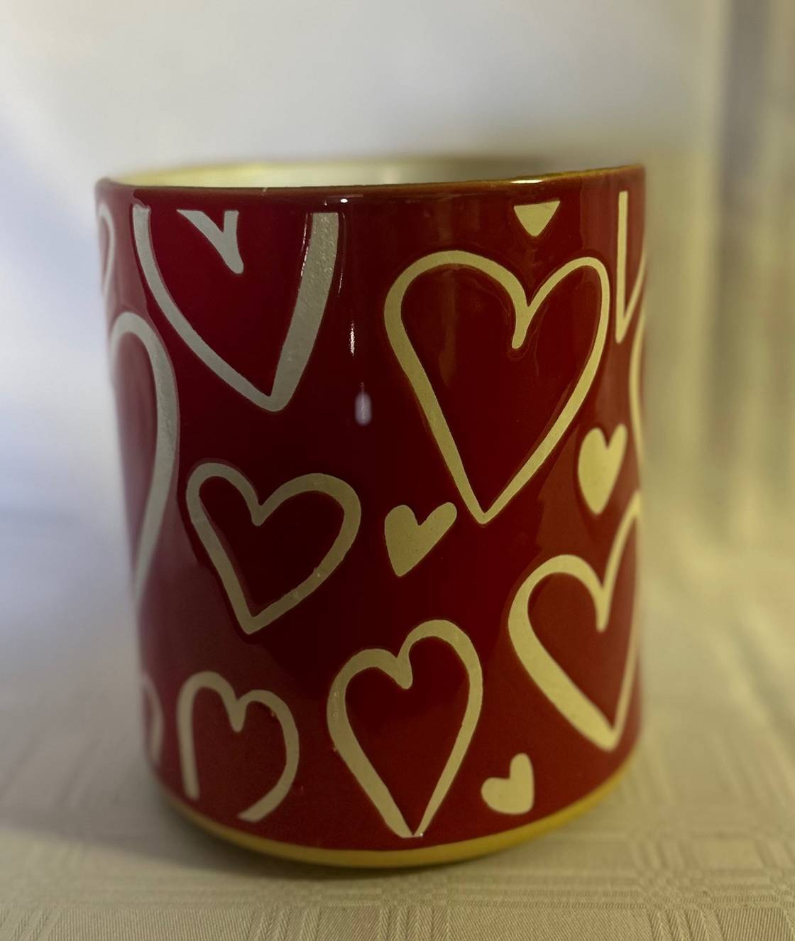Red & White Heart Ceramic Pot