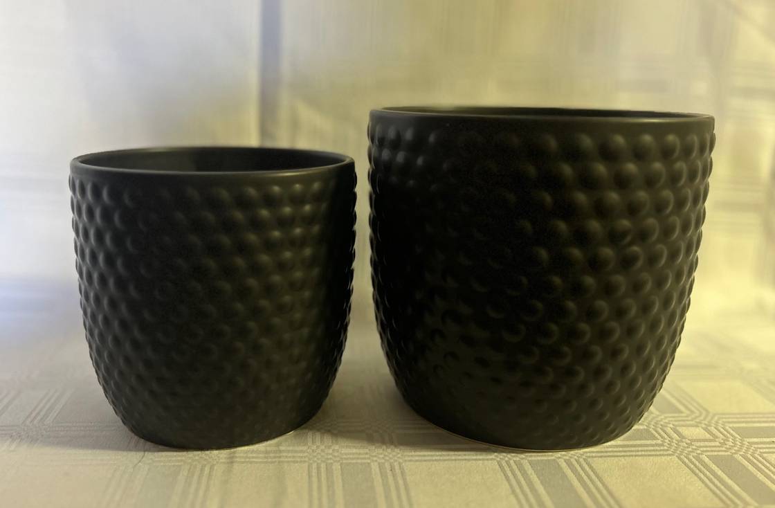 Blavk Bubbled Ceramic Pots