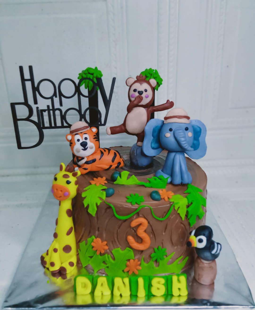 Safari Themed Cake