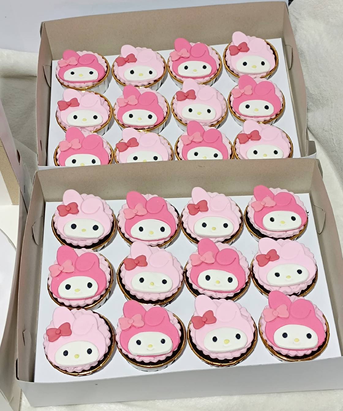 ADD-ONS Cupcakes