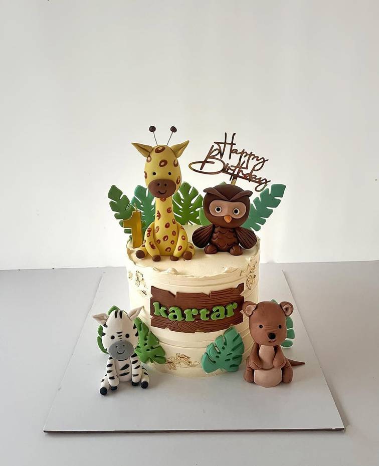 Safari Themed Cake